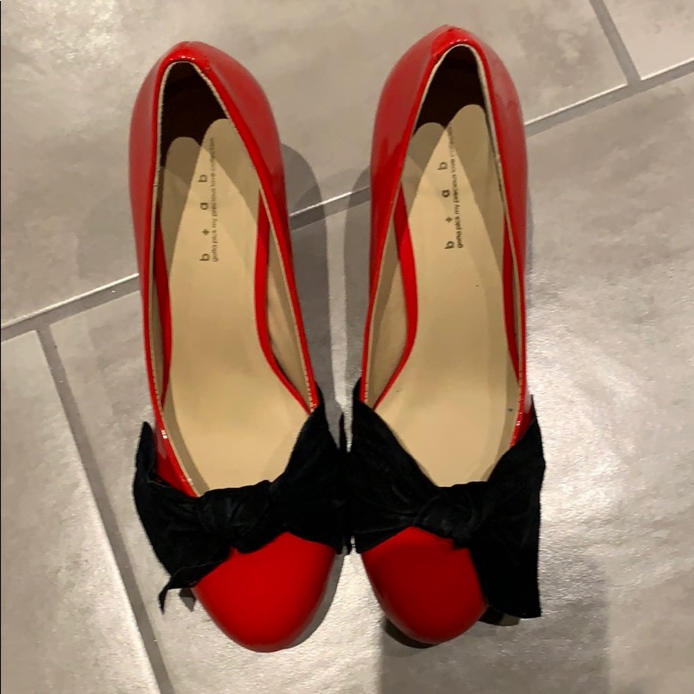 Heels - Picture 1 of 4